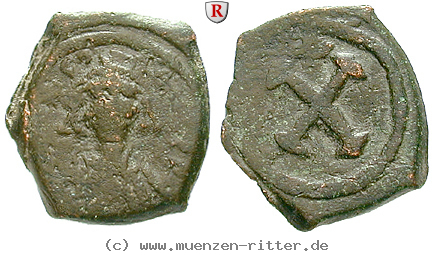 Klicken Sie auf das Bild um es auf Ihrem Rechner zu speichern byzanz-tiberius-ii-constantinus-decanummium-10-nummi/40836.jpg