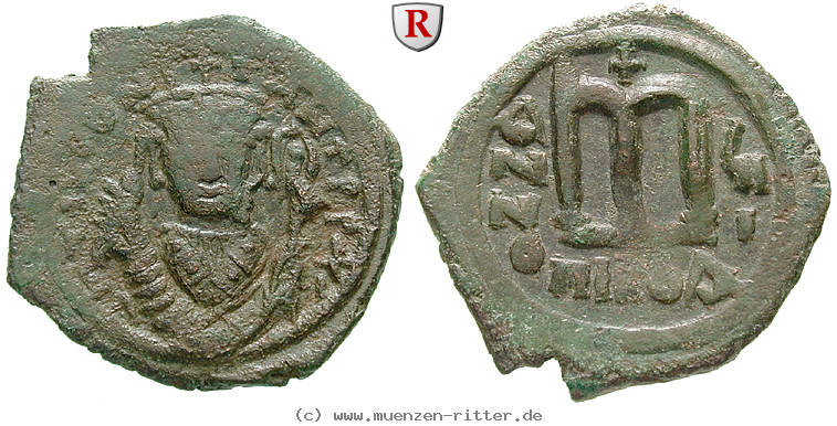 Klicken Sie auf das Bild um es auf Ihrem Rechner zu speichern byzanz-tiberius-ii-constantinus-follis/40854.jpg