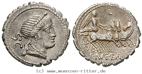Klicken Sie auf das Bild um es auf Ihrem Rechner zu speichern c-naevius-balbus-denar-serratus/11307.jpg