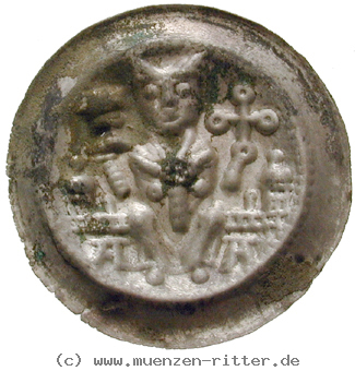 Klicken Sie auf das Bild um es auf Ihrem Rechner zu speichern hildesheim-bistum-konrad-ii-brakteat/emad246.jpg