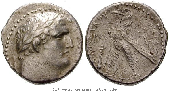 Klicken Sie auf das Bild um es auf Ihrem Rechner zu speichern judaea--herodianer-herodes-archelaos-schekel/egri6744.jpg