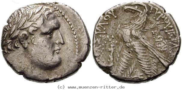 Klicken Sie auf das Bild um es auf Ihrem Rechner zu speichern judaea--herodianer-herodes-archelaos-schekel/egri6760.jpg