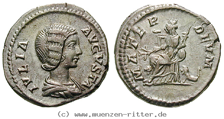 Klicken Sie auf das Bild um es auf Ihrem Rechner zu speichern julia-domna-frau-des-septimius-severus-denar/22733.jpg