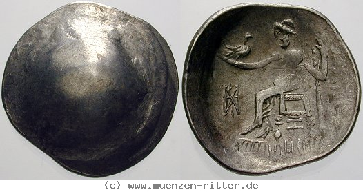 Klicken Sie auf das Bild um es auf Ihrem Rechner zu speichern ostkelten-tetradrachme/ekel221.jpg