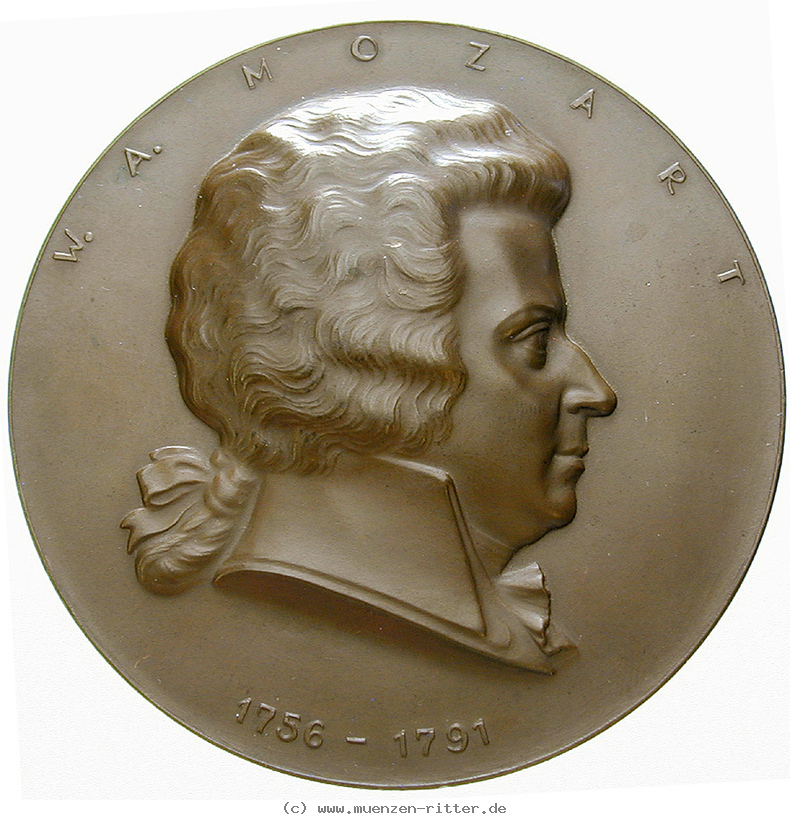 Klicken Sie auf das Bild um es auf Ihrem Rechner zu speichern personenmedaillen-mozart-wolfgang-amadeus--oesterreichischer-komponist-einseitige-bronzemedaille/58211.jpg