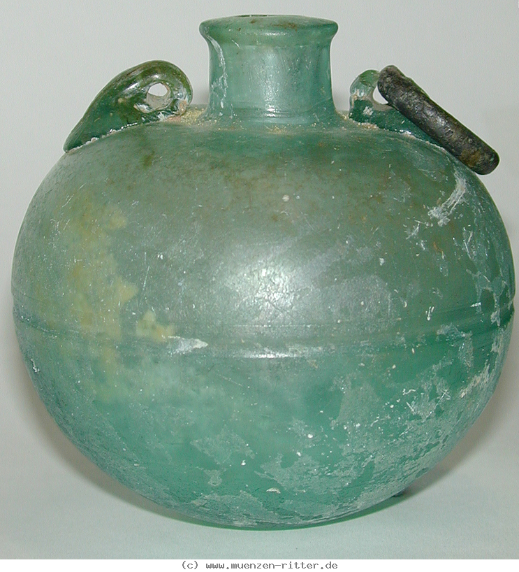 Klicken Sie auf das Bild um es auf Ihrem Rechner zu speichern rom-aryballos/12150.jpg