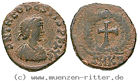 Klicken Sie auf das Bild um es auf Ihrem Rechner zu speichern theodosius-ii-bronze/erom10677.jpg